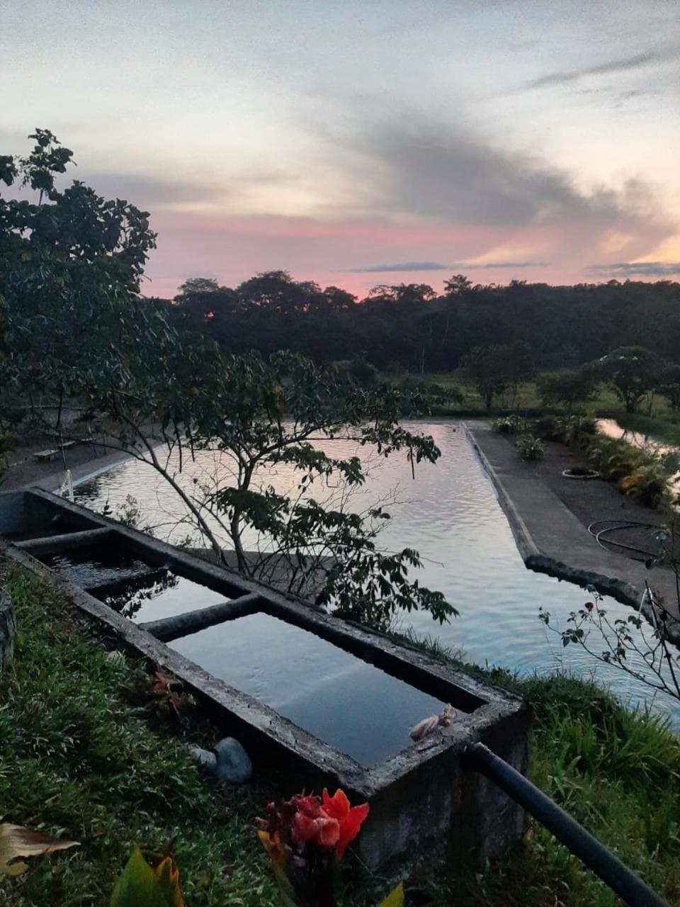 Donde Se Oculta El Sol Hotel Villagarzon Kültér fotó